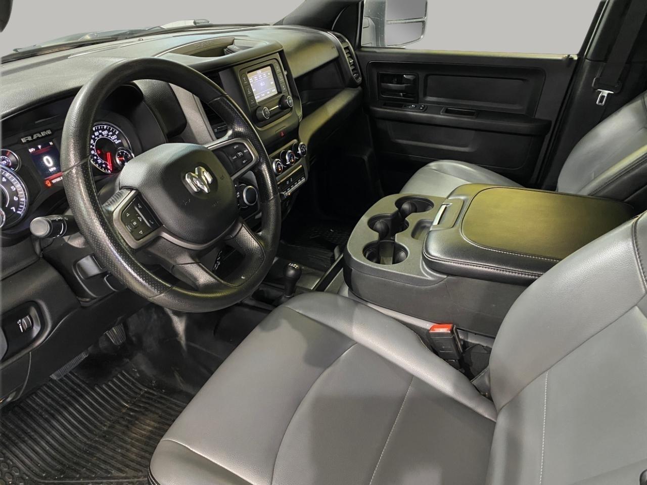 RAM 2500 Tradesman Crew Cab LWB 4WD 2023