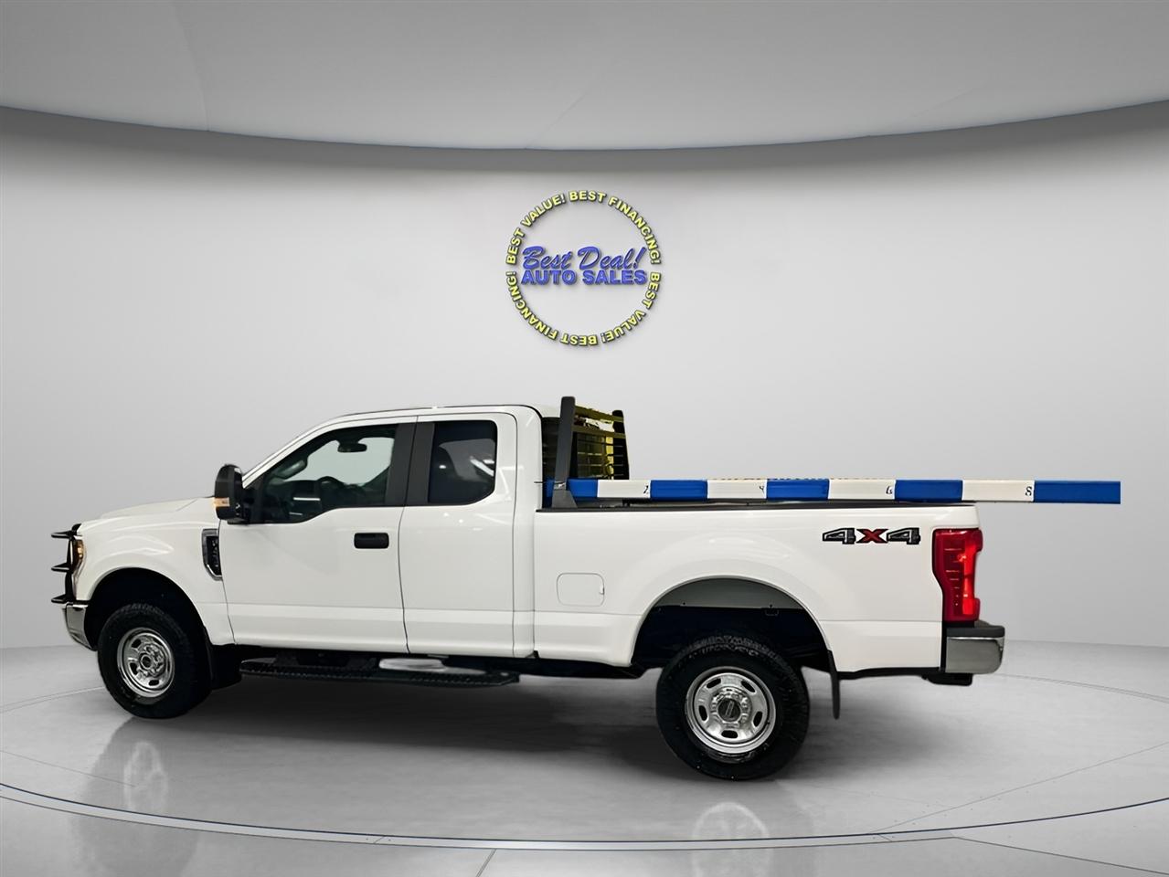 Ford F-250 SD XL SuperCab Short Bed 4WD 2019