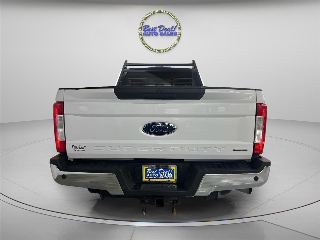 Ford F-250 SD XL SuperCab Short Bed 4WD 2019