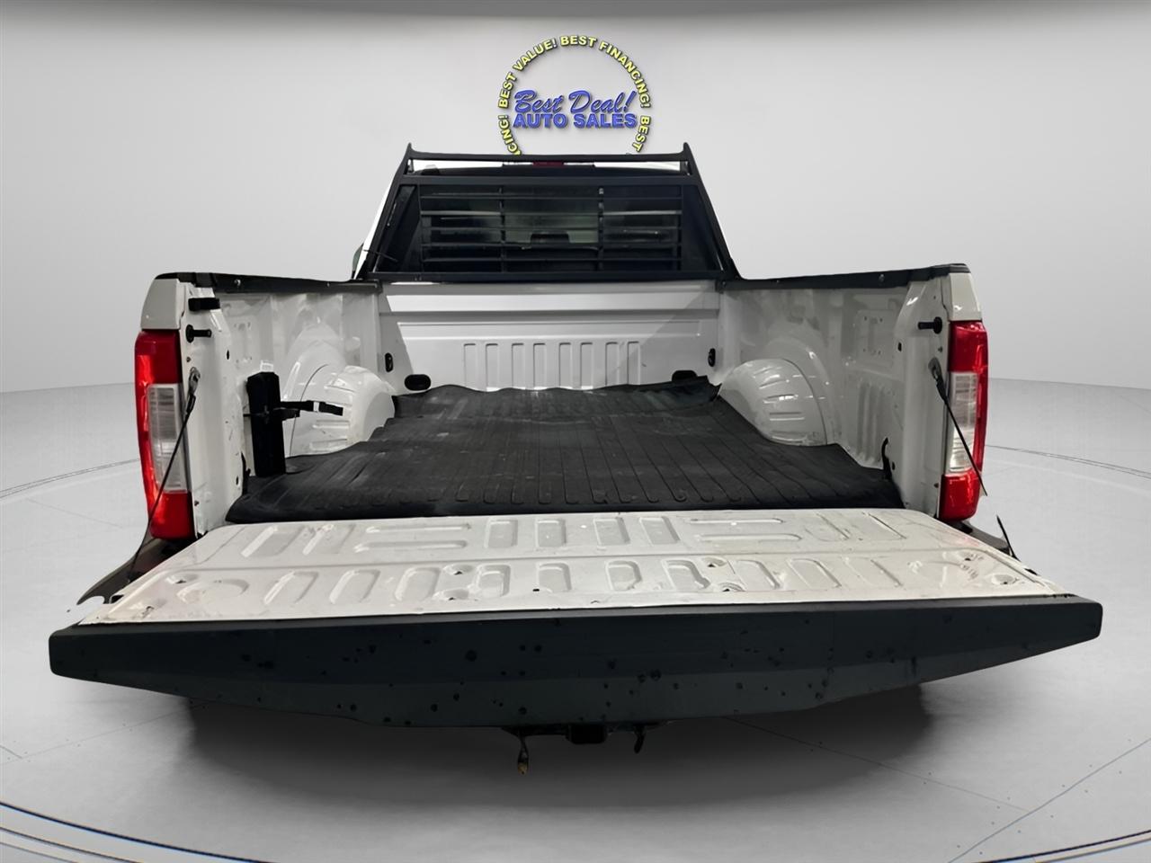 Ford F-250 SD XL SuperCab Short Bed 4WD 2019