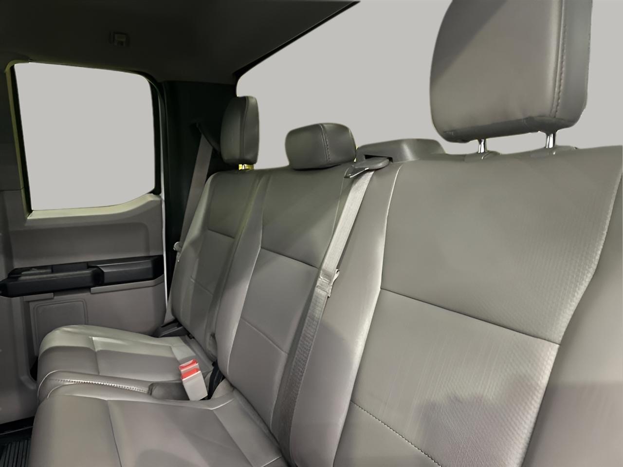 Ford F-250 SD XL SuperCab Short Bed 4WD 2019