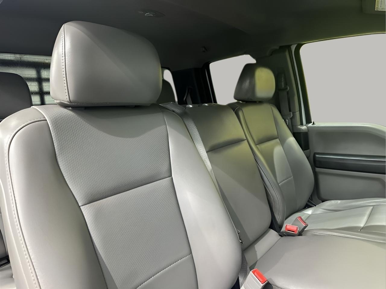Ford F-250 SD XL SuperCab Short Bed 4WD 2019