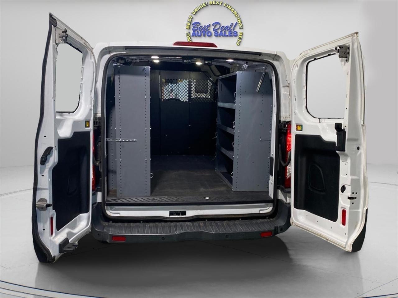 Ford Transit 250 Van Low Roof w/Sliding Pass. 130-in. WB 2018