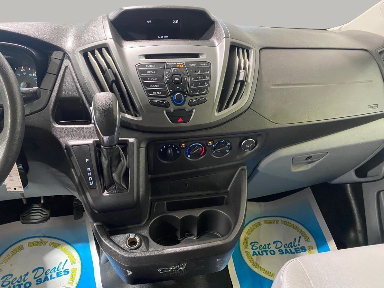 Ford Transit 250 Van Low Roof w/Sliding Pass. 130-in. WB 2018