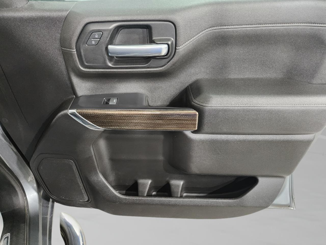 Chevrolet Silverado 1500 LT Crew Cab 4WD 2020