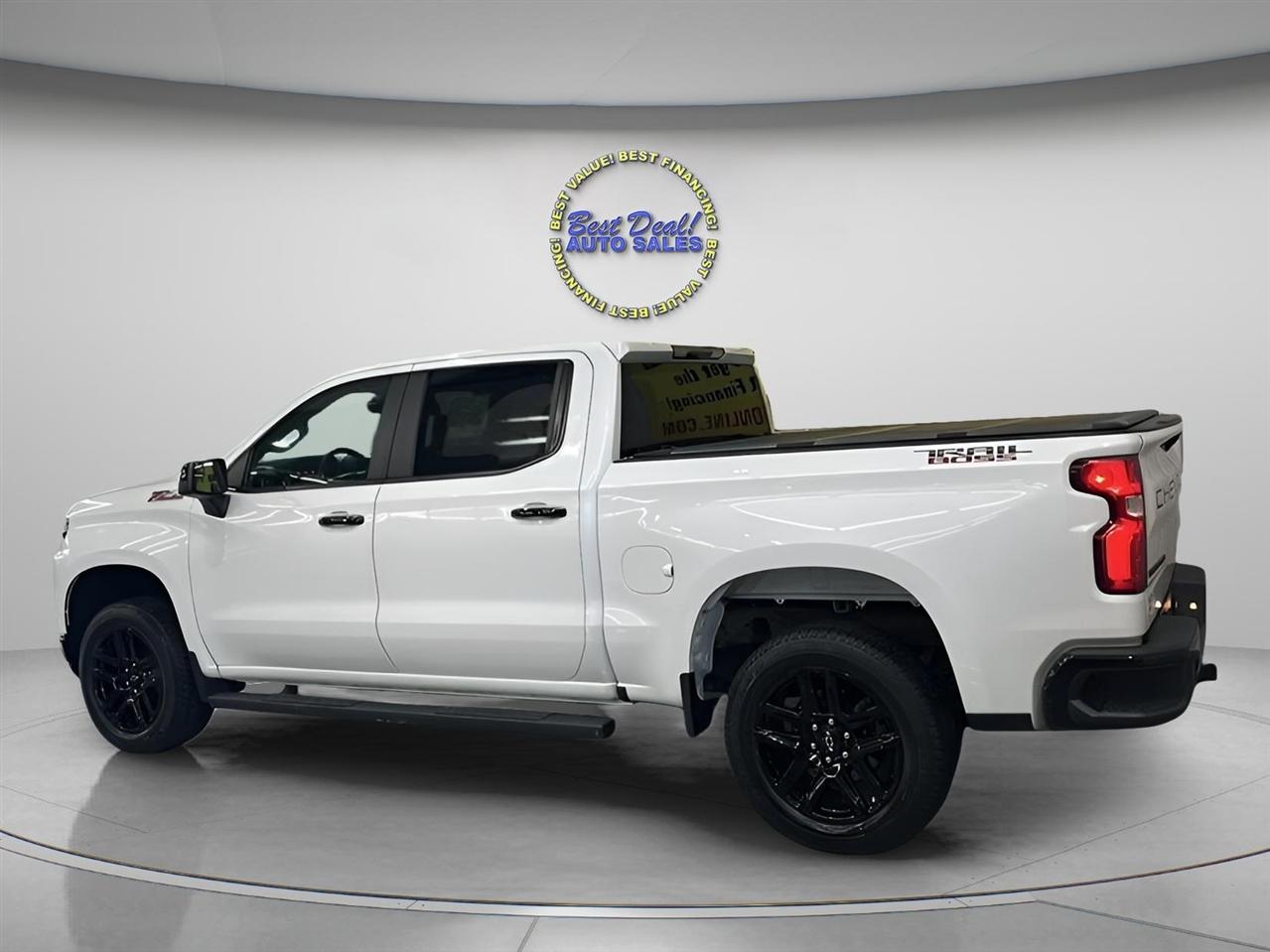 Chevrolet Silverado 1500 Trail Boss LT Crew Cab 4WD 2021
