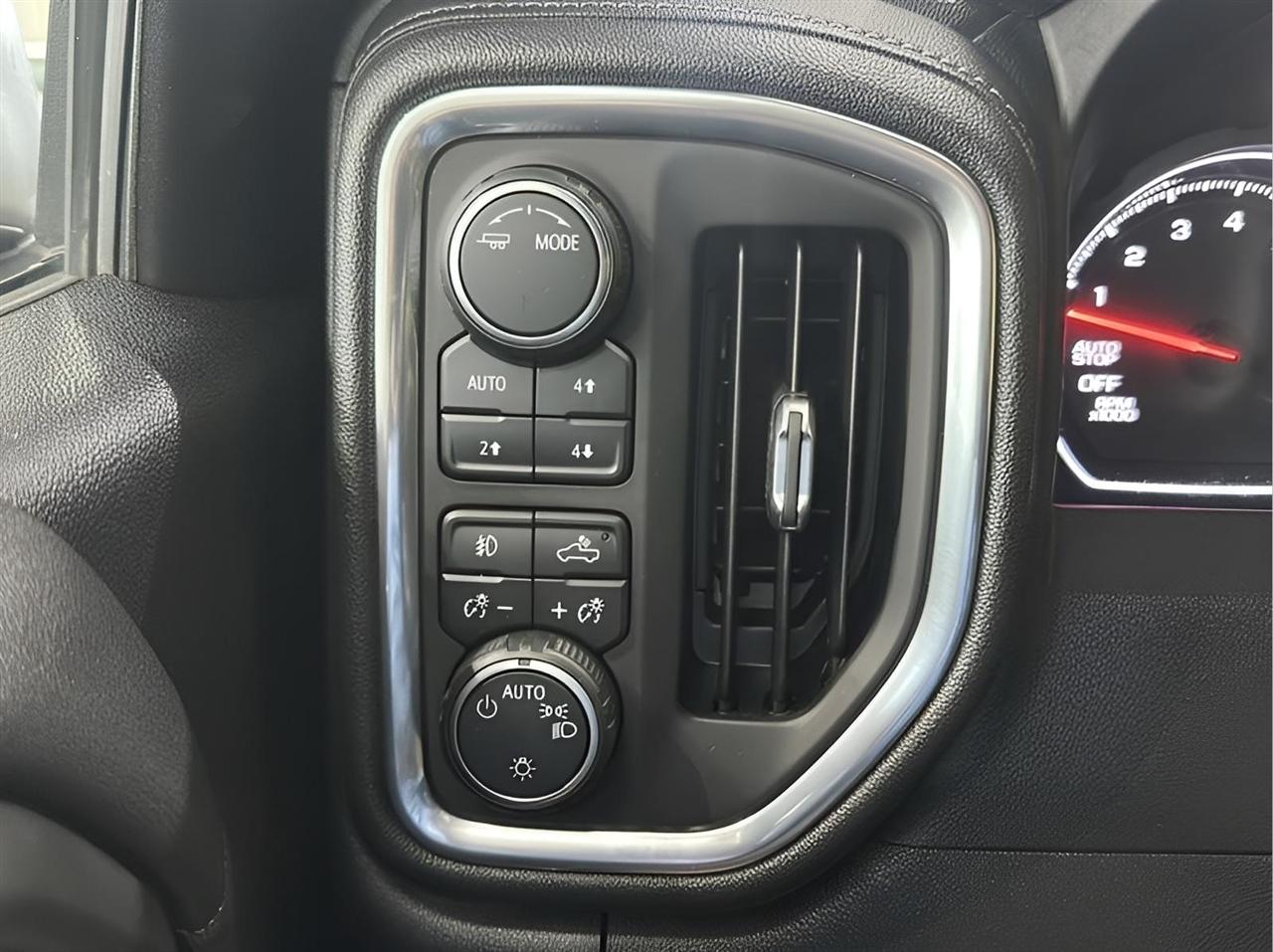 Chevrolet Silverado 1500 Trail Boss LT Crew Cab 4WD 2021
