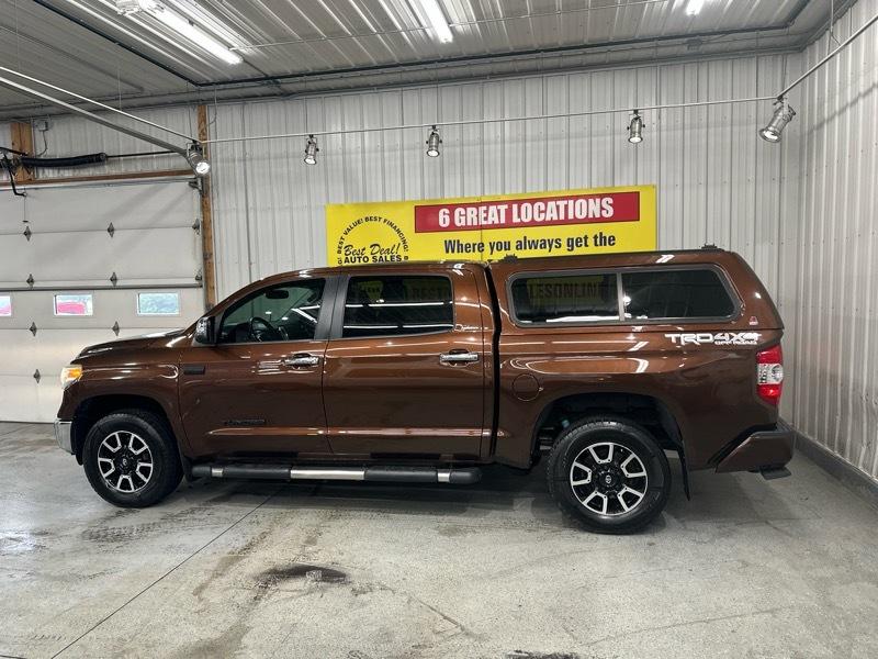 Toyota Tundra Limited 5.7L CrewMax 4WD 2015