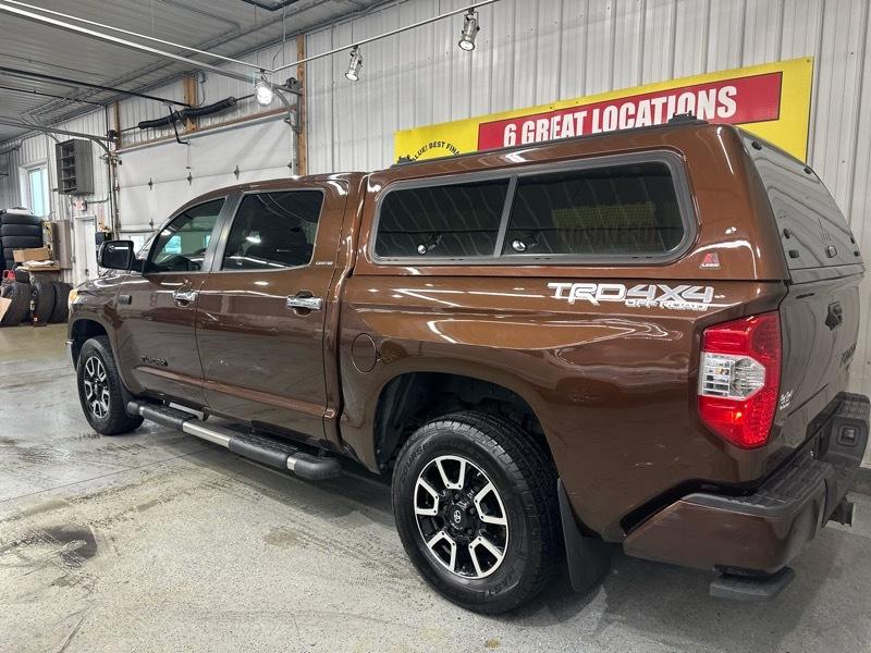 Toyota Tundra Limited 5.7L CrewMax 4WD 2015