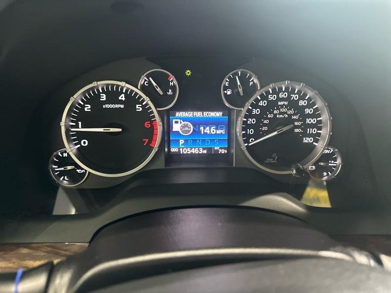Toyota Tundra Limited 5.7L CrewMax 4WD 2015