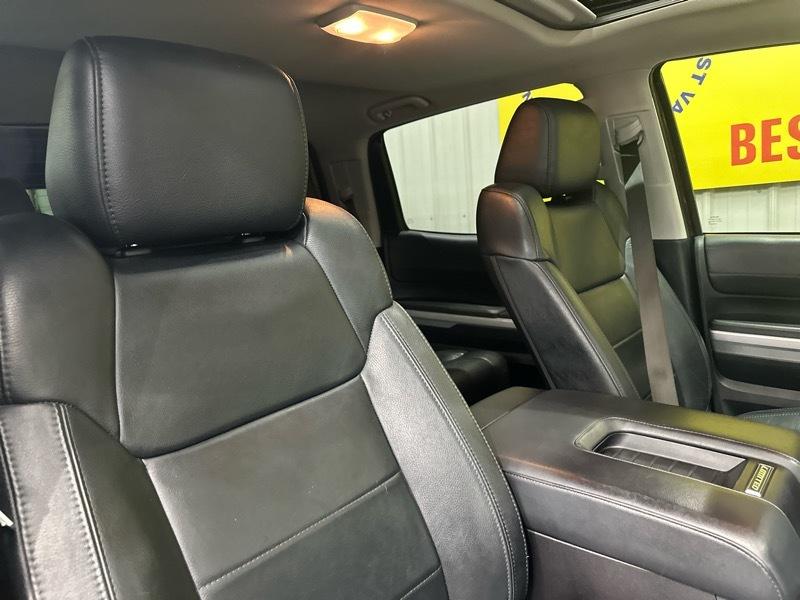 Toyota Tundra Limited 5.7L CrewMax 4WD 2015