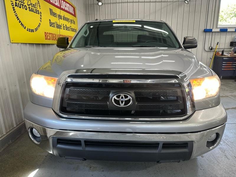 Toyota Tundra Tundra-Grade 5.7L CrewMax 4WD 2013