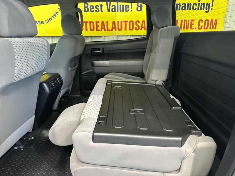 Toyota Tundra Tundra-Grade 5.7L CrewMax 4WD 2013