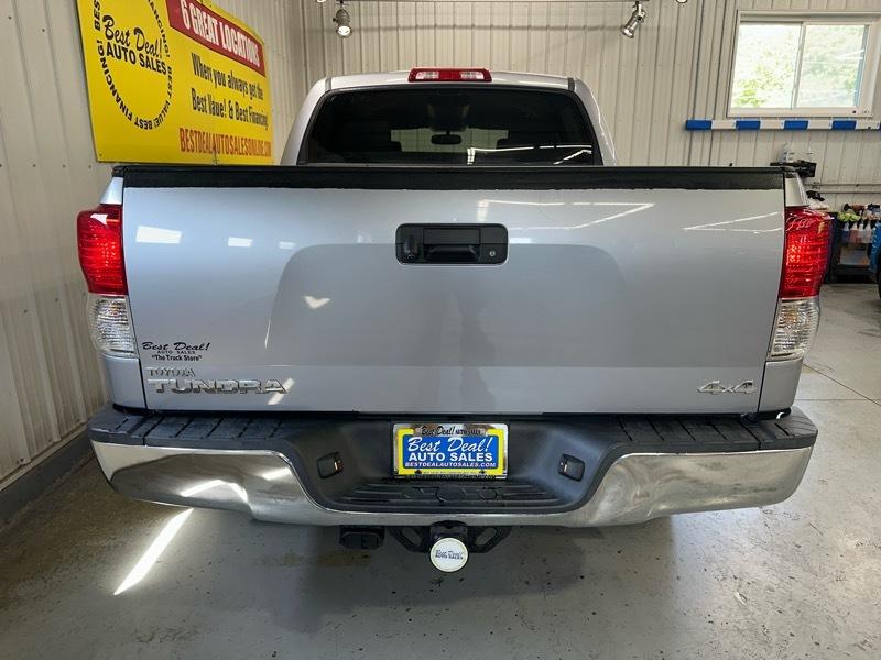 Toyota Tundra Tundra-Grade 5.7L CrewMax 4WD 2013