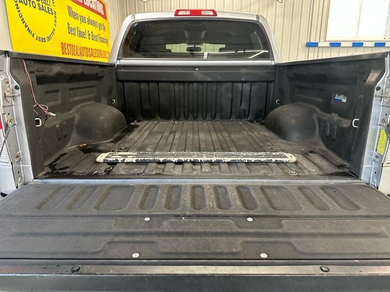 Toyota Tundra Tundra-Grade 5.7L CrewMax 4WD 2013