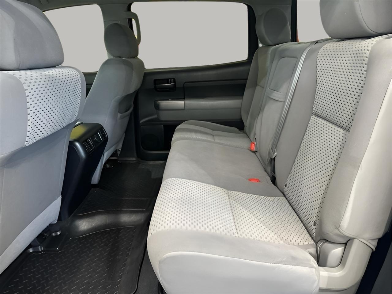 Toyota Tundra  2013