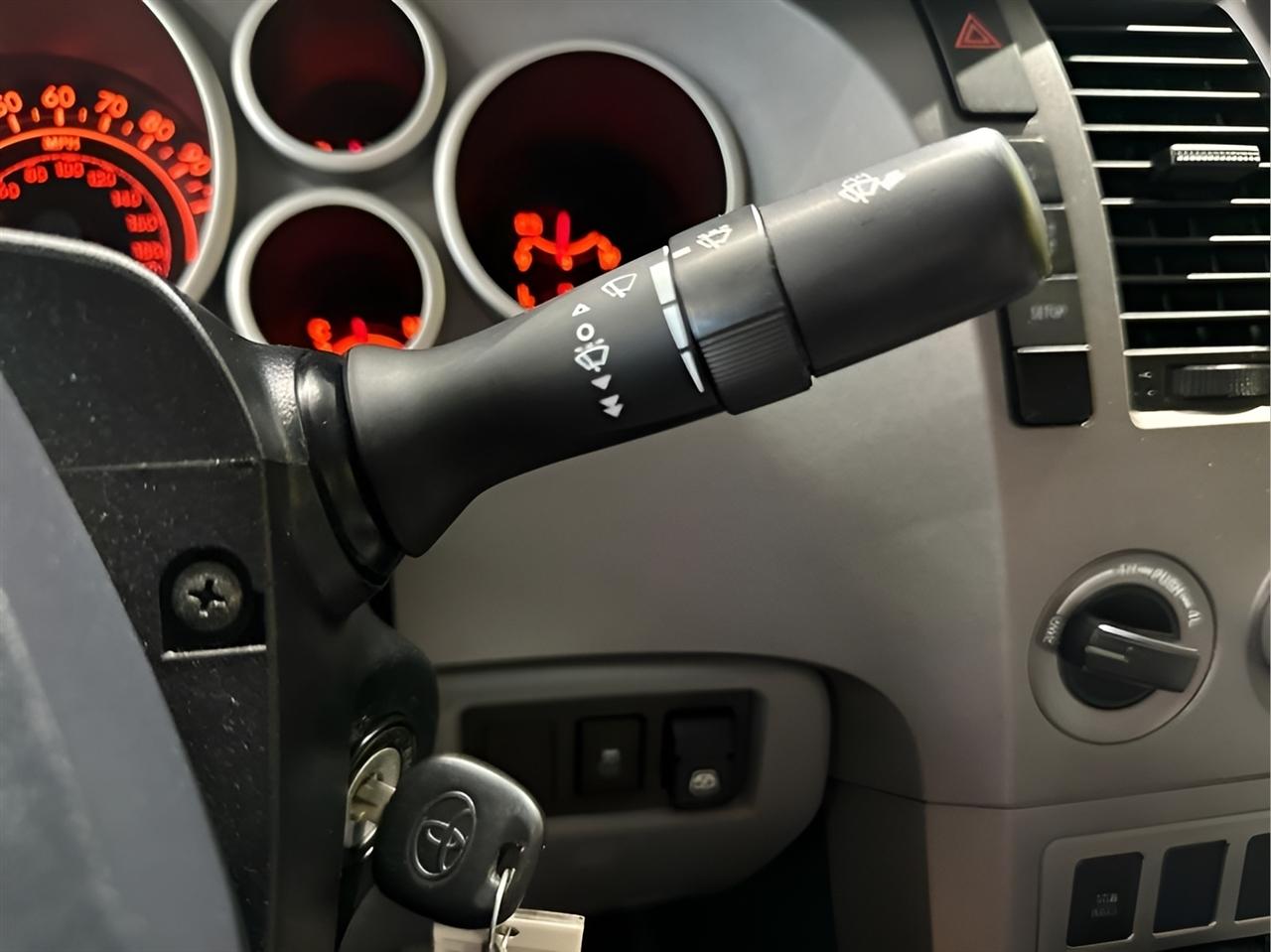 Toyota Tundra  2013