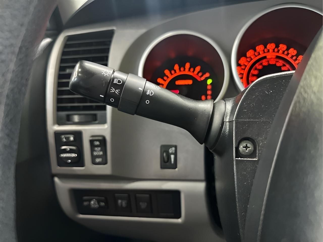 Toyota Tundra  2013
