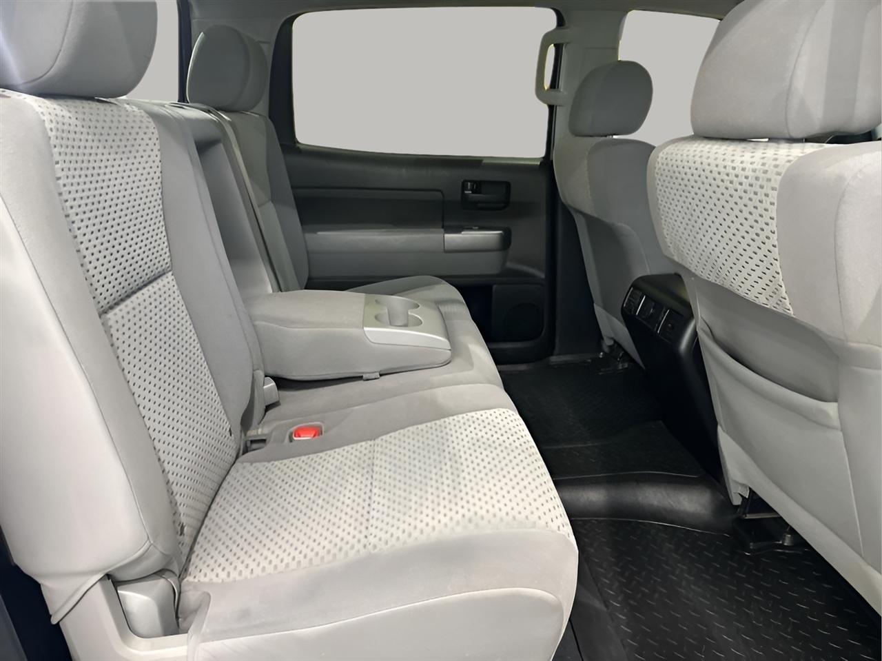 Toyota Tundra  2013