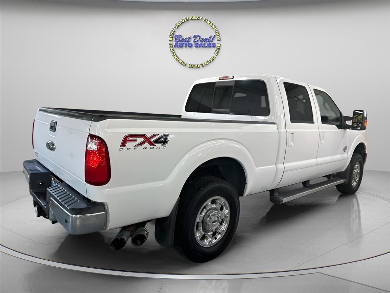 Ford F-250 SD Lariat Crew Cab Short Bed 4WD 2013