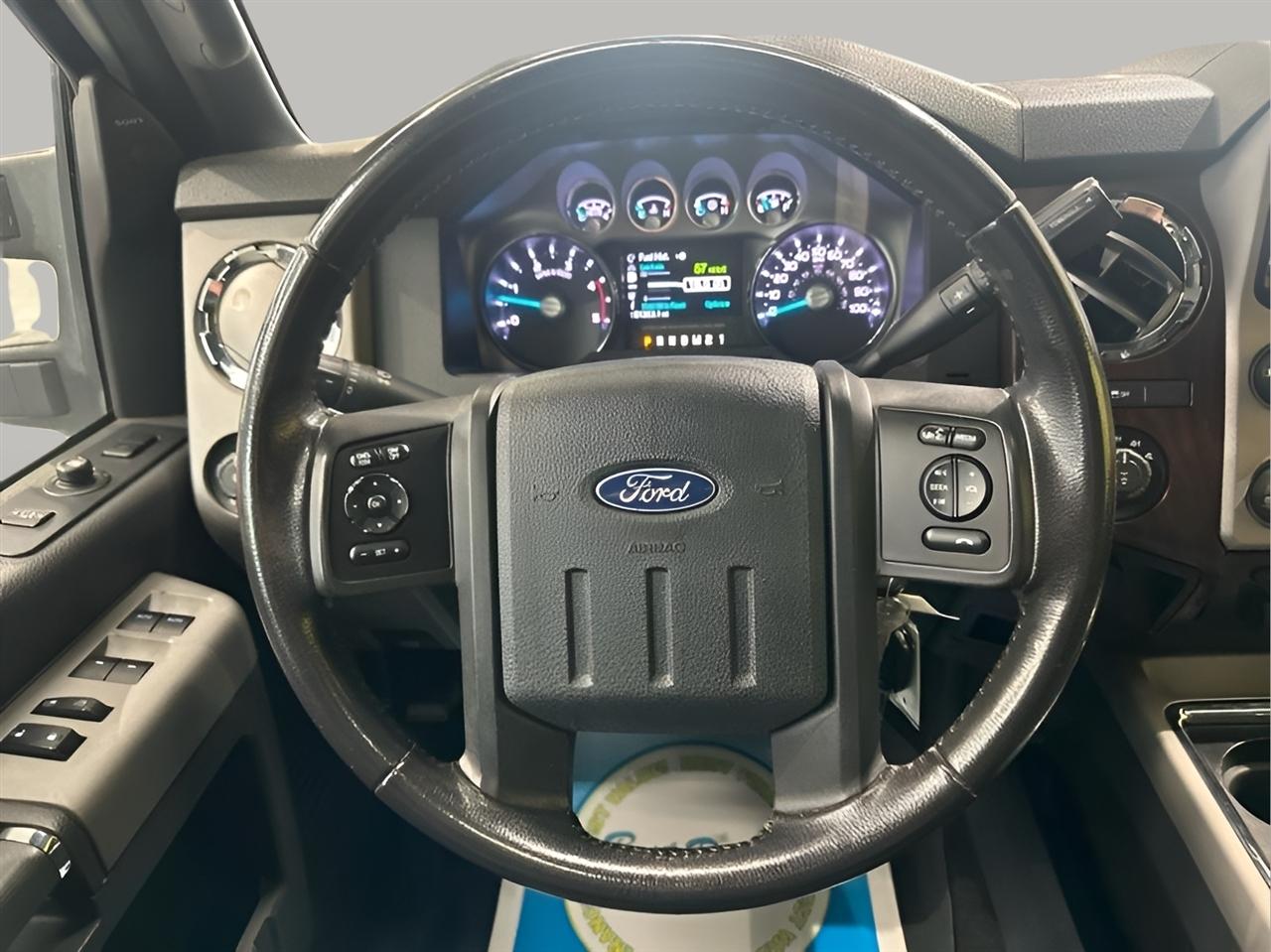 Ford F-250 SD Lariat Crew Cab Short Bed 4WD 2013
