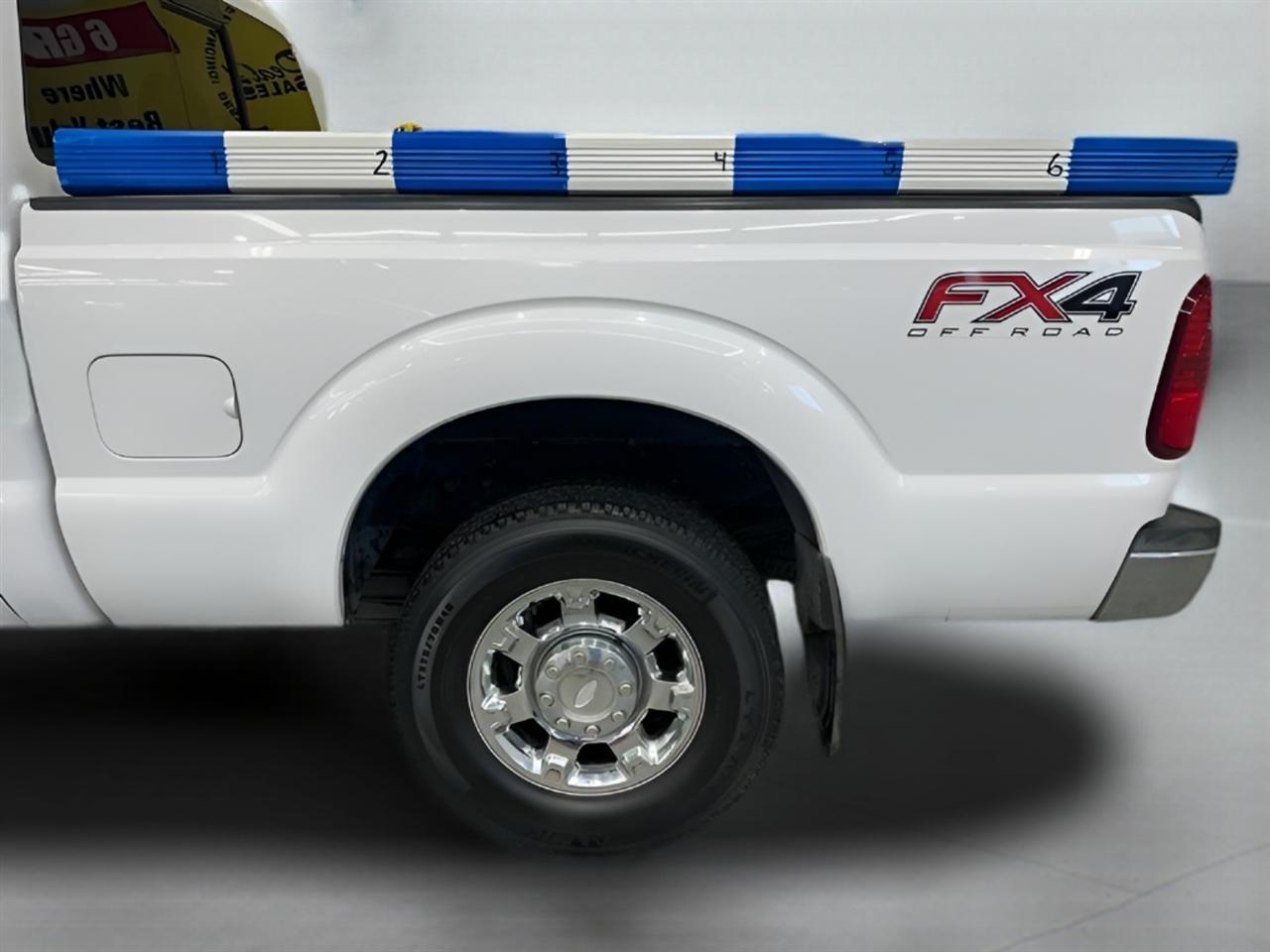 Ford F-250 SD Lariat Crew Cab Short Bed 4WD 2013
