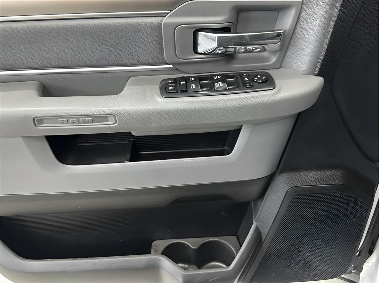 RAM 2500 SLT Crew Cab SWB 4WD 2018