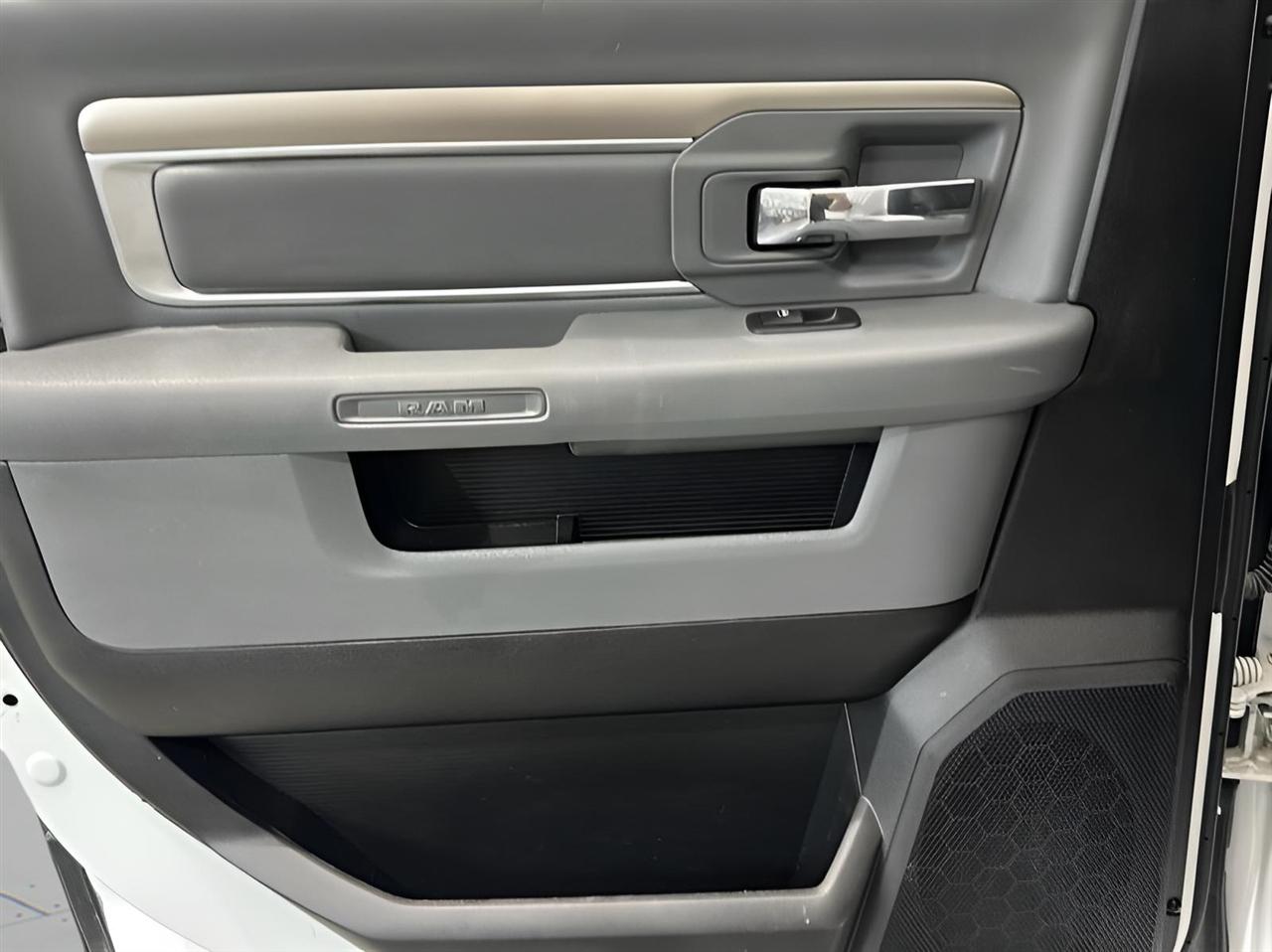 RAM 2500 SLT Crew Cab SWB 4WD 2018
