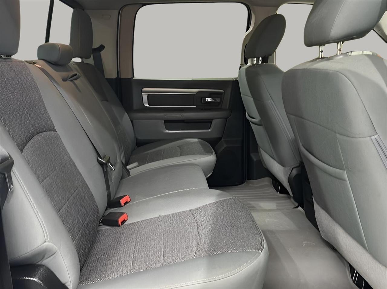RAM 2500 SLT Crew Cab SWB 4WD 2018