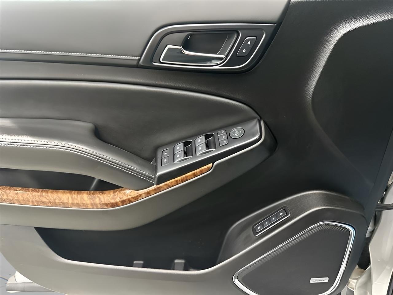 2019 Chevrolet Tahoe Premier - Photo 10