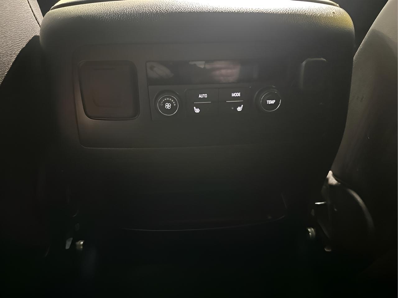 2019 Chevrolet Tahoe Premier - Photo 21