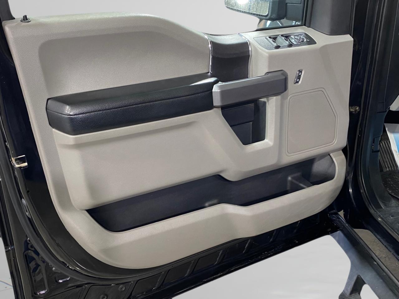 Ford F-150 XLT SuperCrew Short Box 4WD 2019