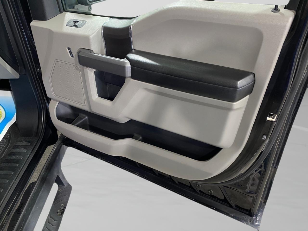 Ford F-150 XLT SuperCrew Short Box 4WD 2019