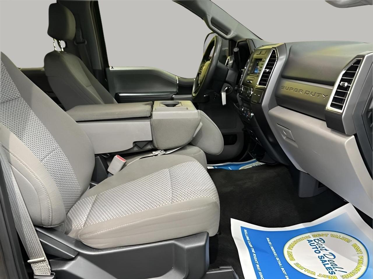 Ford F-250 SD XLT Crew Cab 4WD 2017