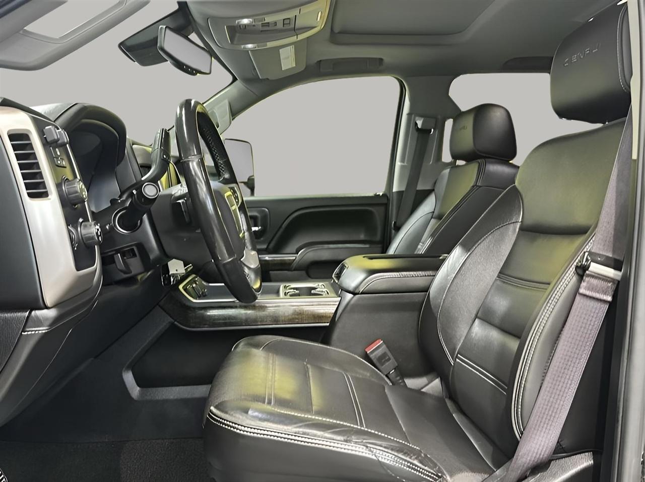 GMC Sierra 2500HD Denali Crew Cab 4WD 2016