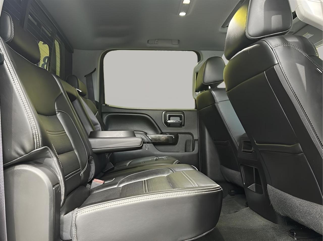 GMC Sierra 2500HD Denali Crew Cab 4WD 2016