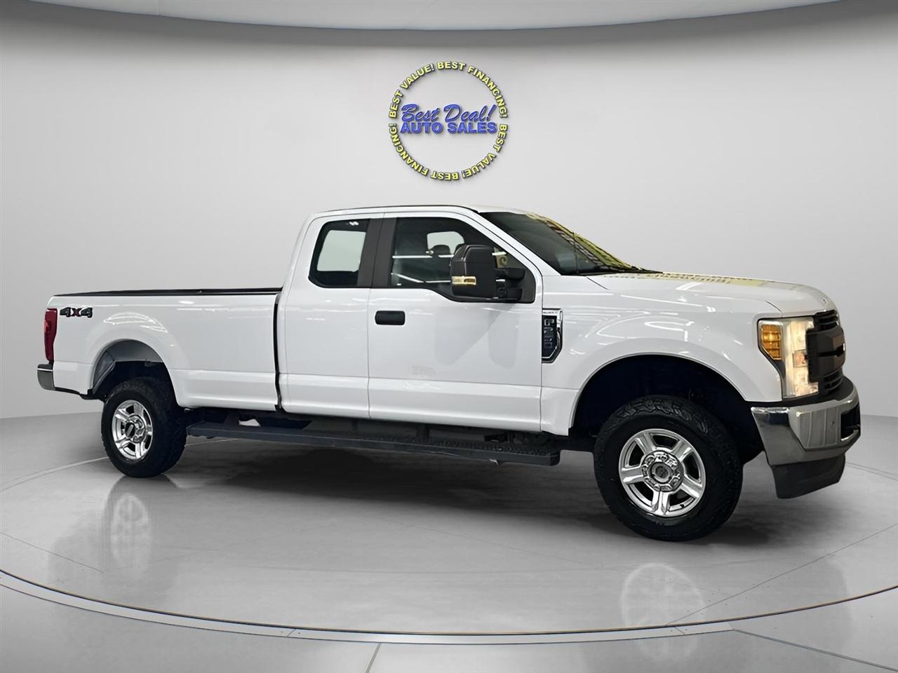 Ford F-250 SD XL SuperCab Long Bed 4WD 2017