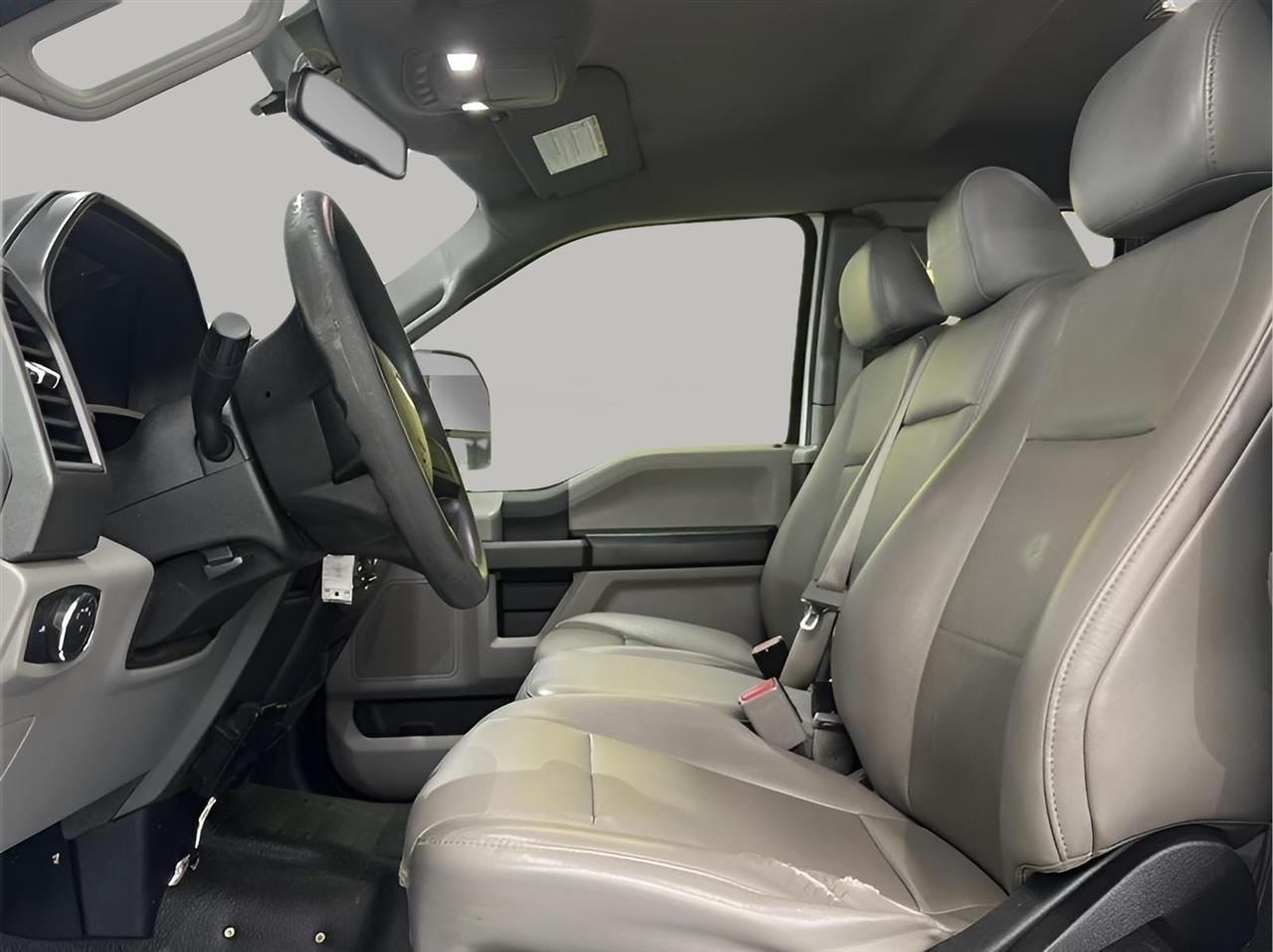 Ford F-250 SD XL SuperCab Long Bed 4WD 2017