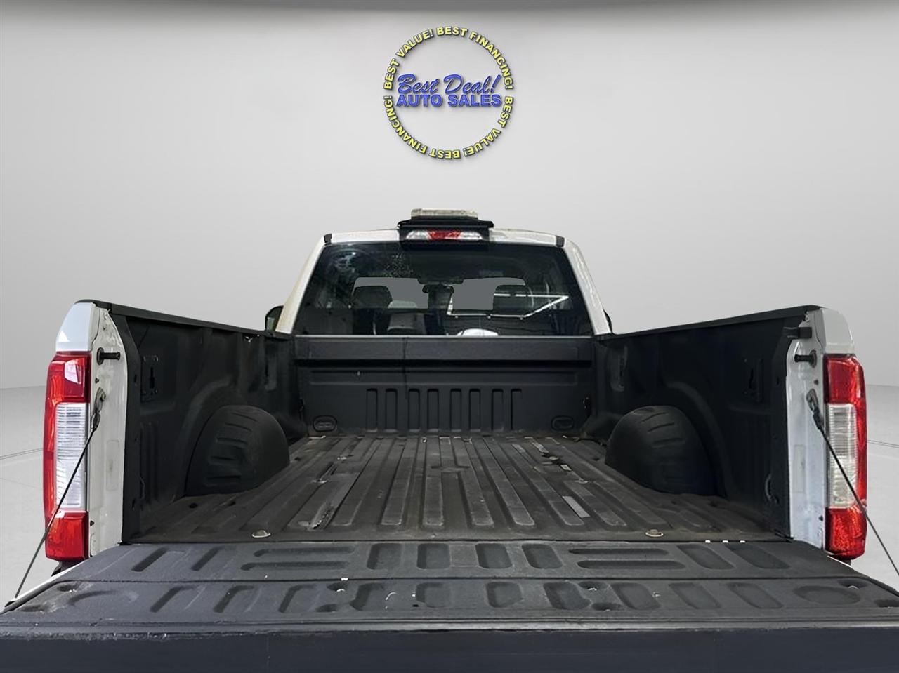 Ford F-250 SD XL SuperCab Long Bed 4WD 2017