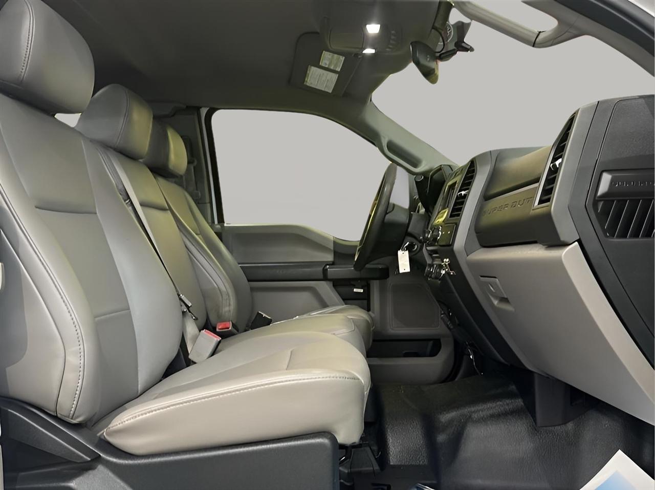 Ford F-250 SD XL SuperCab Long Bed 4WD 2017
