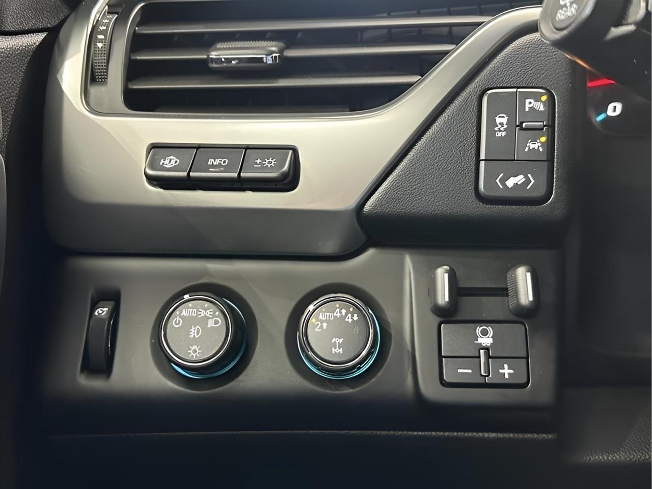 Chevrolet Suburban Premier 4WD 2018