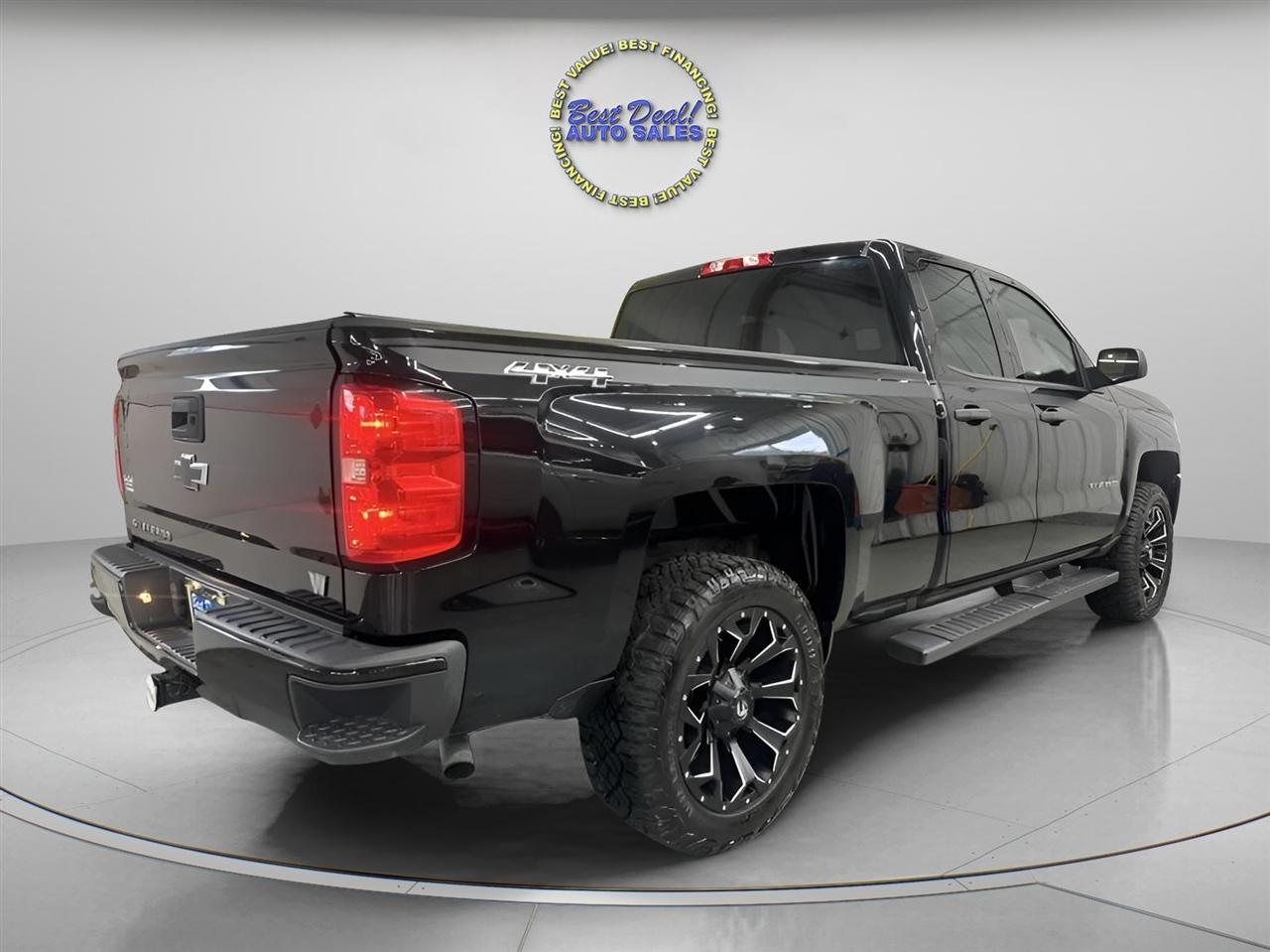 Chevrolet Silverado 1500 Custom Double Cab 4WD 2017