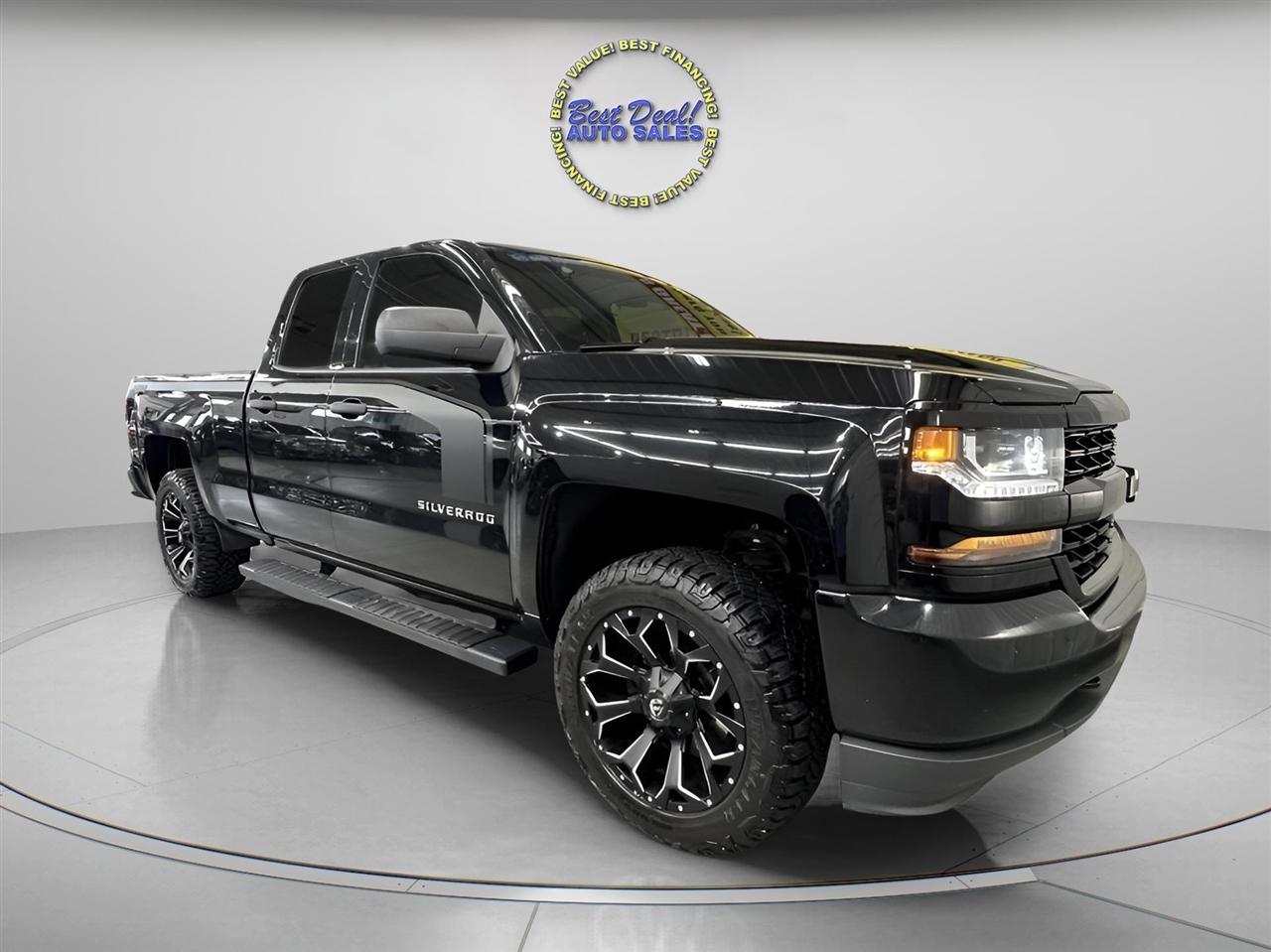 Chevrolet Silverado 1500 Custom Double Cab 4WD 2017