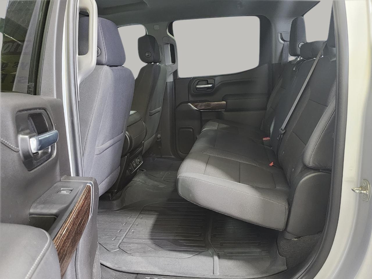 GMC Sierra 1500 SLE Crew Cab Short Box 4WD 2020
