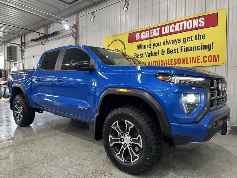 GMC Canyon AT4 Crew Cab 4WD 2023