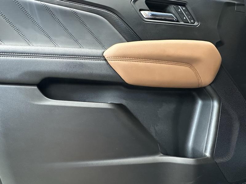 GMC Canyon AT4 Crew Cab 4WD 2023
