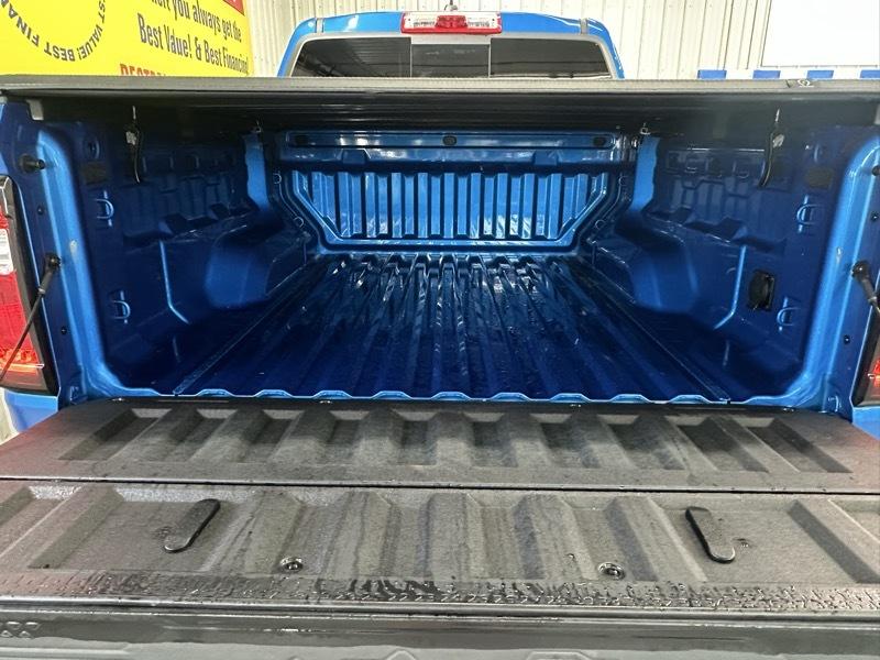 GMC Canyon AT4 Crew Cab 4WD 2023