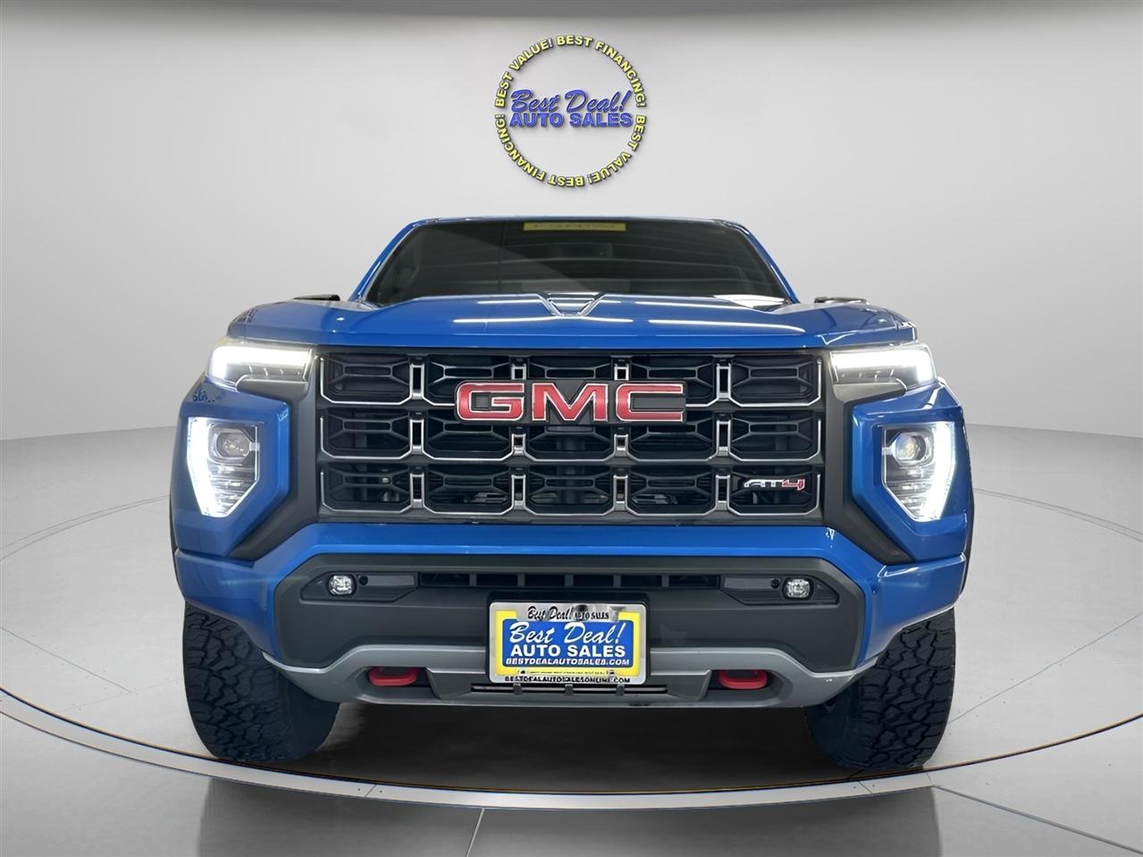 GMC Canyon AT4 Crew Cab 4WD 2023