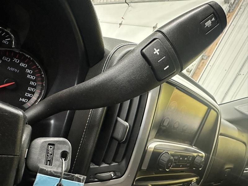 GMC Sierra 1500 SLT Crew Cab Short Box 4WD 2015