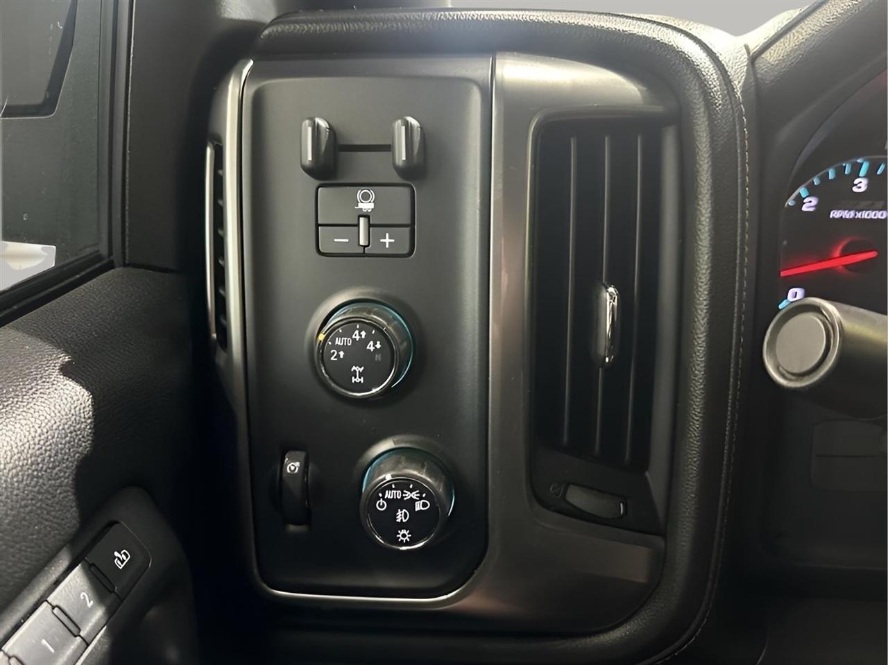 Chevrolet Silverado 1500 LTZ Dbl Cab 4WD 2015